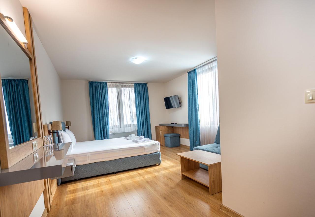 Eco Hotel Momata Kolarovo Eksteriør bilde